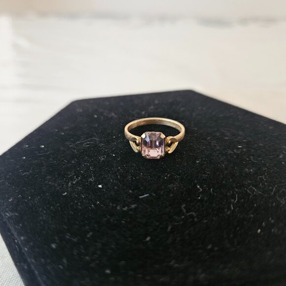 Vintage Gold and Amythyst Art Nouveau Ring - Picture 1 of 6